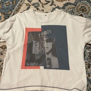 Trendy shirt from Brooklyn and Bailey’s shop